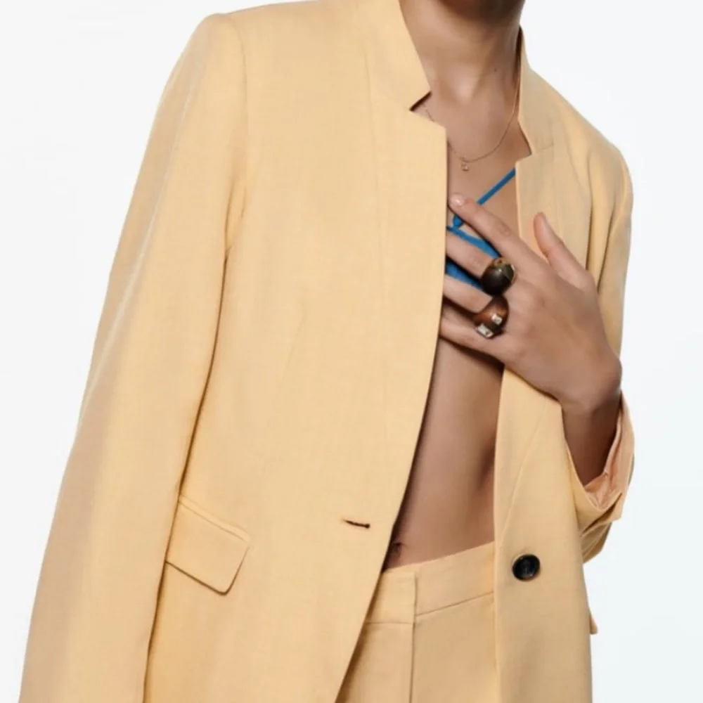 NWT Zara basic inverted lapel blazer - Picture 3 of 4